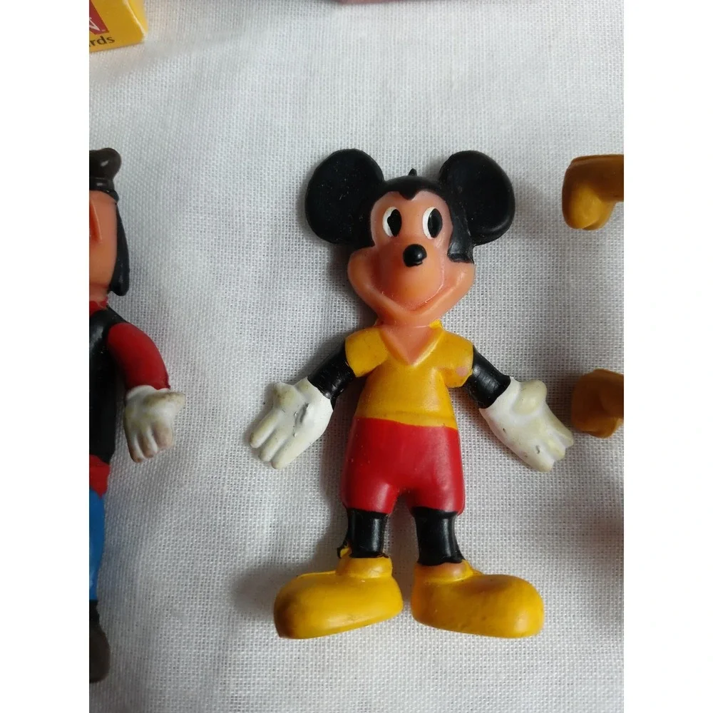 Vintage Walt Disney World Collector's Lot-75th Anniversary Cards-Bendy Figures‎